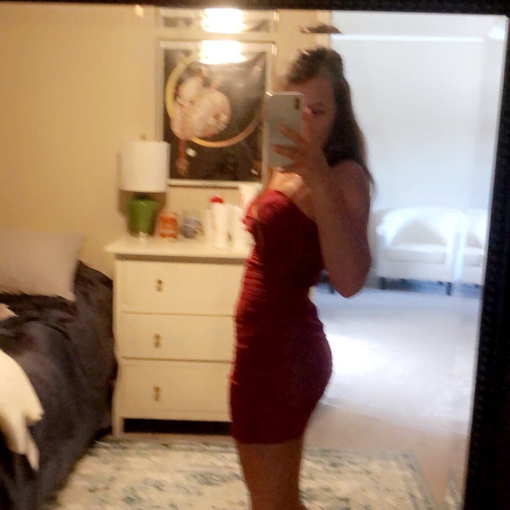 Red Rutched Bodycon Dress - Picture 4 of 4